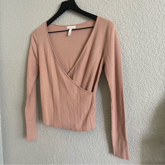 Leith Ribbed Sweater - Picture 7 of 8